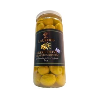 Domov olive zelene halkidiki s koščico v kozarčku